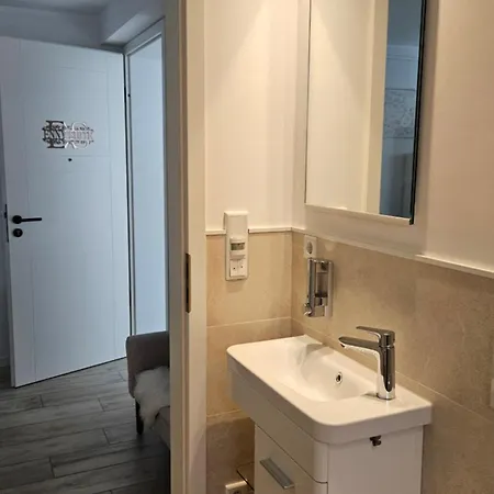 Enny Im Schoenen Rheinland Apartament *