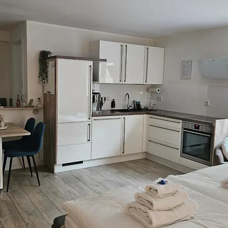 Enny Im Schoenen Rheinland Apartament *